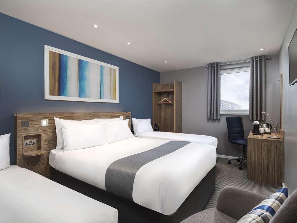 Mercure London Gatwick Airport Хорли Номер фото